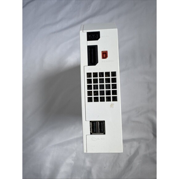 Nintendo Wii‎ Console White 2006 RVL-001 For Parts - Picture 4 of 8